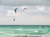 Куба 2012, Cayo Coco. Монреальские хлопцы ловят ветер.